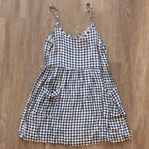 Forever 21 zip back dress with pockets